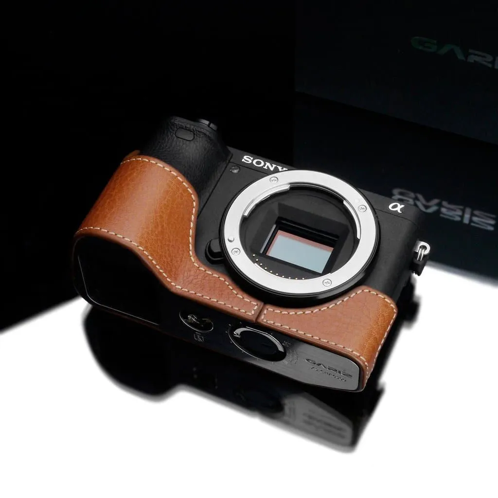 Gariz XS-CHA6500CM Genuine Leather Camera Half Case Camel for Sony A6500